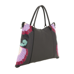 The THAMARA PLUS G012193T2 X3017 by Gabs is a shoulder shopping bag from the Los Roques line.