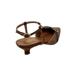 Women’s slingback shoes made of brown linen fabric