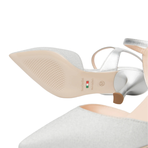 Les pumps pour femme NeroGiardini (modèle E615440DE