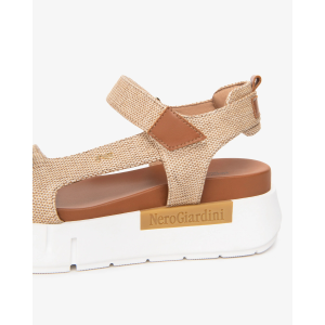 NeroGiardini Damen-Sandalen E617061D