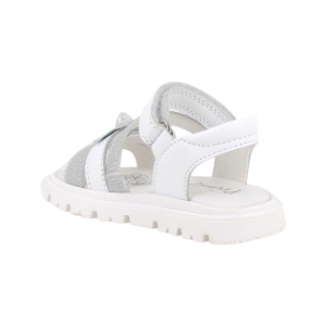 Primigi Mädchensandalen weiß und silber mit Riemen 1416222
