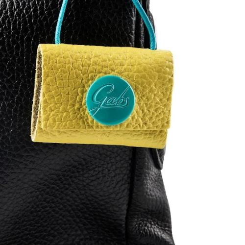 Gabs CALIPSO M Valparaiso Bull Black Schultertasche aus genarbtem Kalbsleder G007200T2X2987